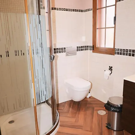 Holiday home Precioso - Piscina- Garaje Privado- Jardin Marbella