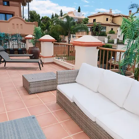 Precioso - Piscina- Garaje Privado- Jardin Holiday home