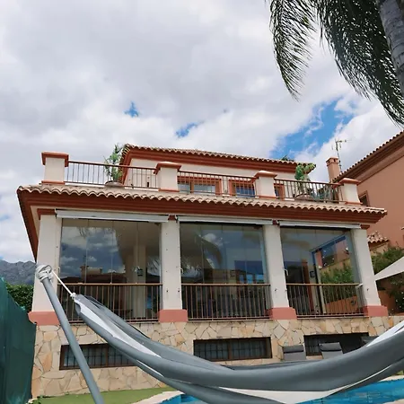 Precioso - Piscina- Garaje Privado- Jardin Holiday home *