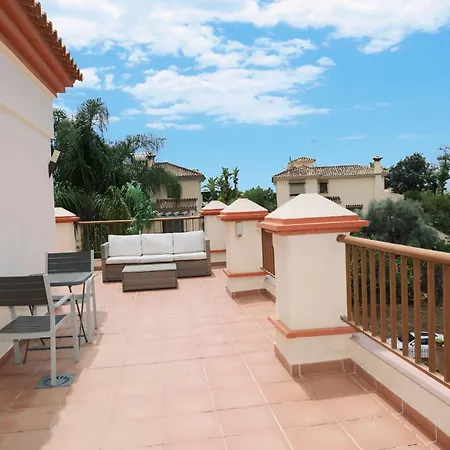 Precioso - Piscina- Garaje Privado- Jardin Holiday home Marbella