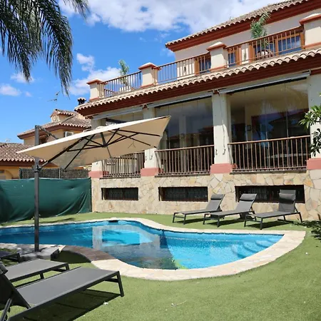 Precioso - Piscina- Garaje Privado- Jardin Marbella