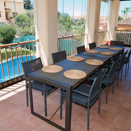 Precioso - Piscina- Garaje Privado- Jardin Holiday home *