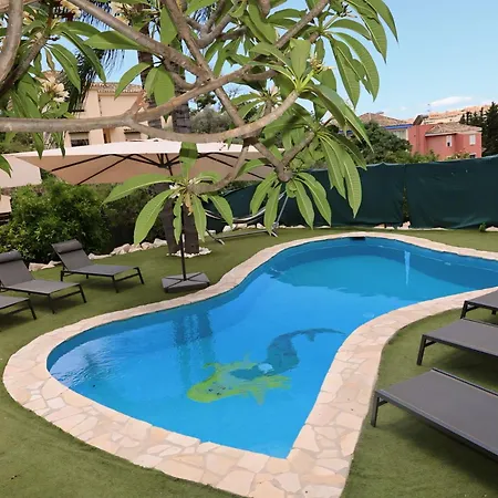 Precioso - Piscina- Garaje Privado- Jardin Holiday home