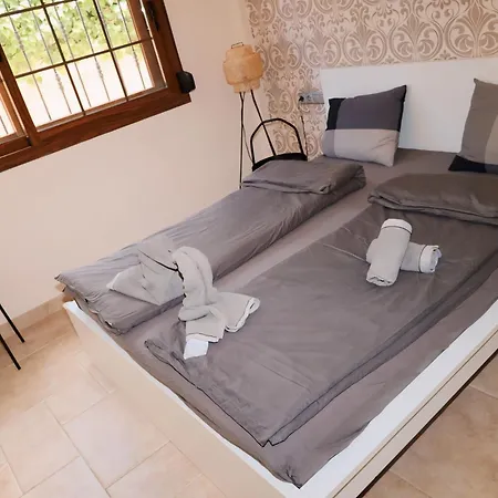 Holiday home Precioso - Piscina- Garaje Privado- Jardin
