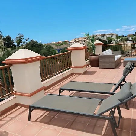 Precioso - Piscina- Garaje Privado- Jardin Marbella