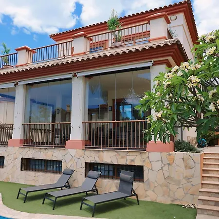 Precioso - Piscina- Garaje Privado- Jardin * Marbella