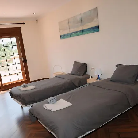 Precioso - Piscina- Garaje Privado- Jardin