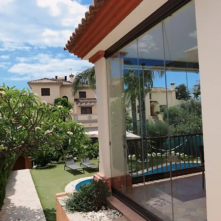 Precioso - Piscina- Garaje Privado- Jardin Holiday home *